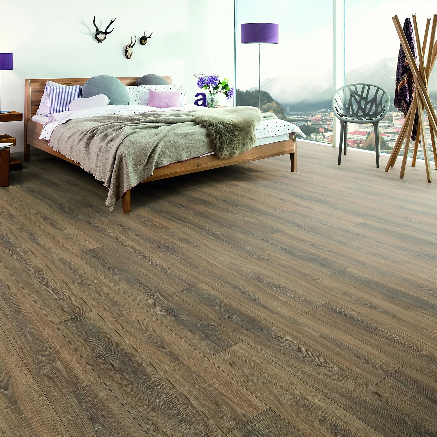 EGGER HOME Toscolano Tobacco 10mm Laminate Flooring 3 EGGER HOME Toscolano Tobacco 10mm Laminate Flooring